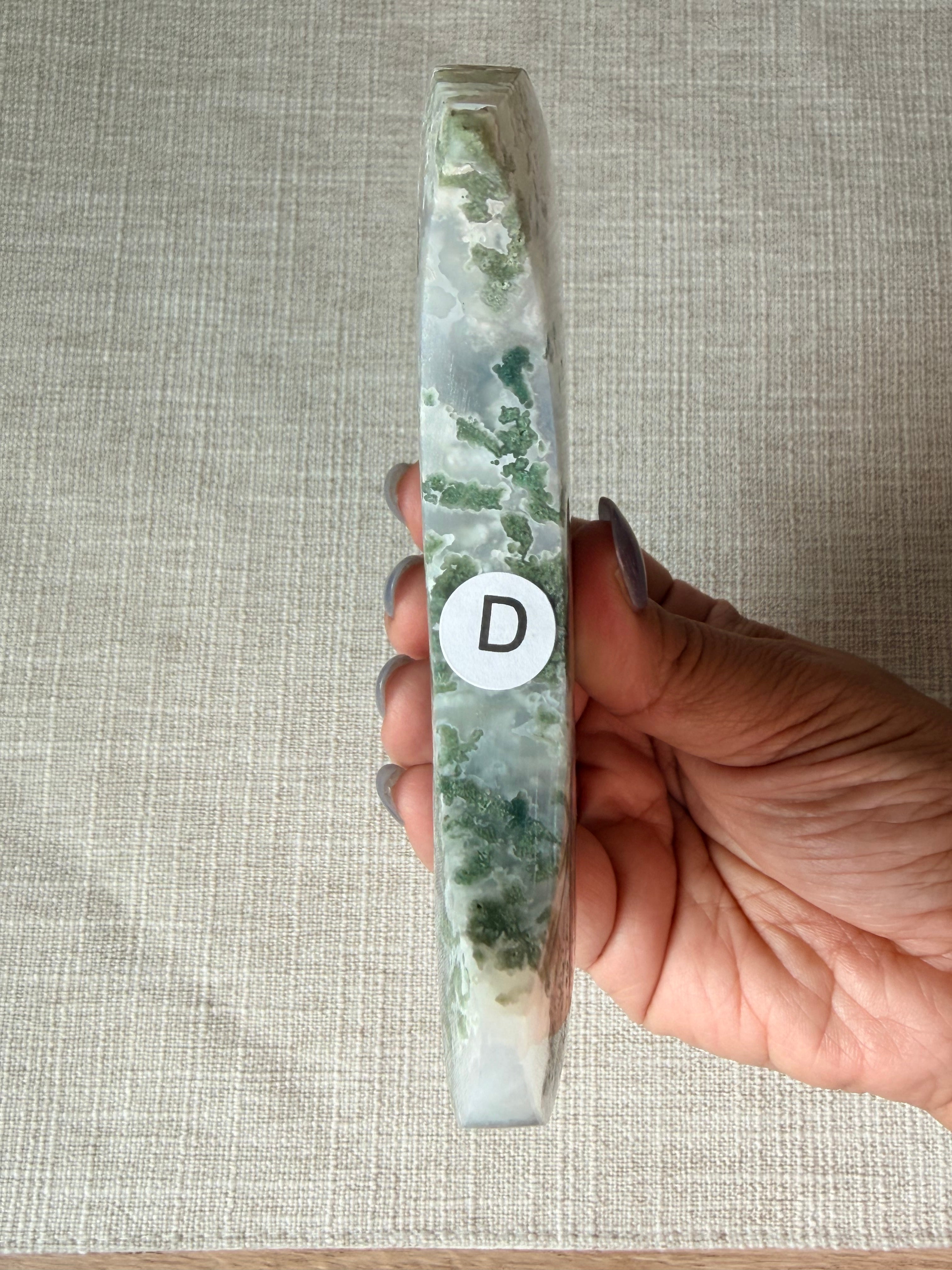 Moss Agate Crescent Moon (D)