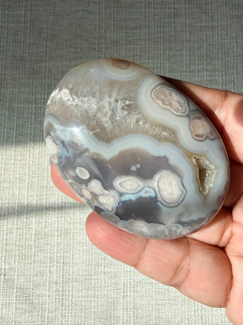Blue Flower Agate Palm (B)
