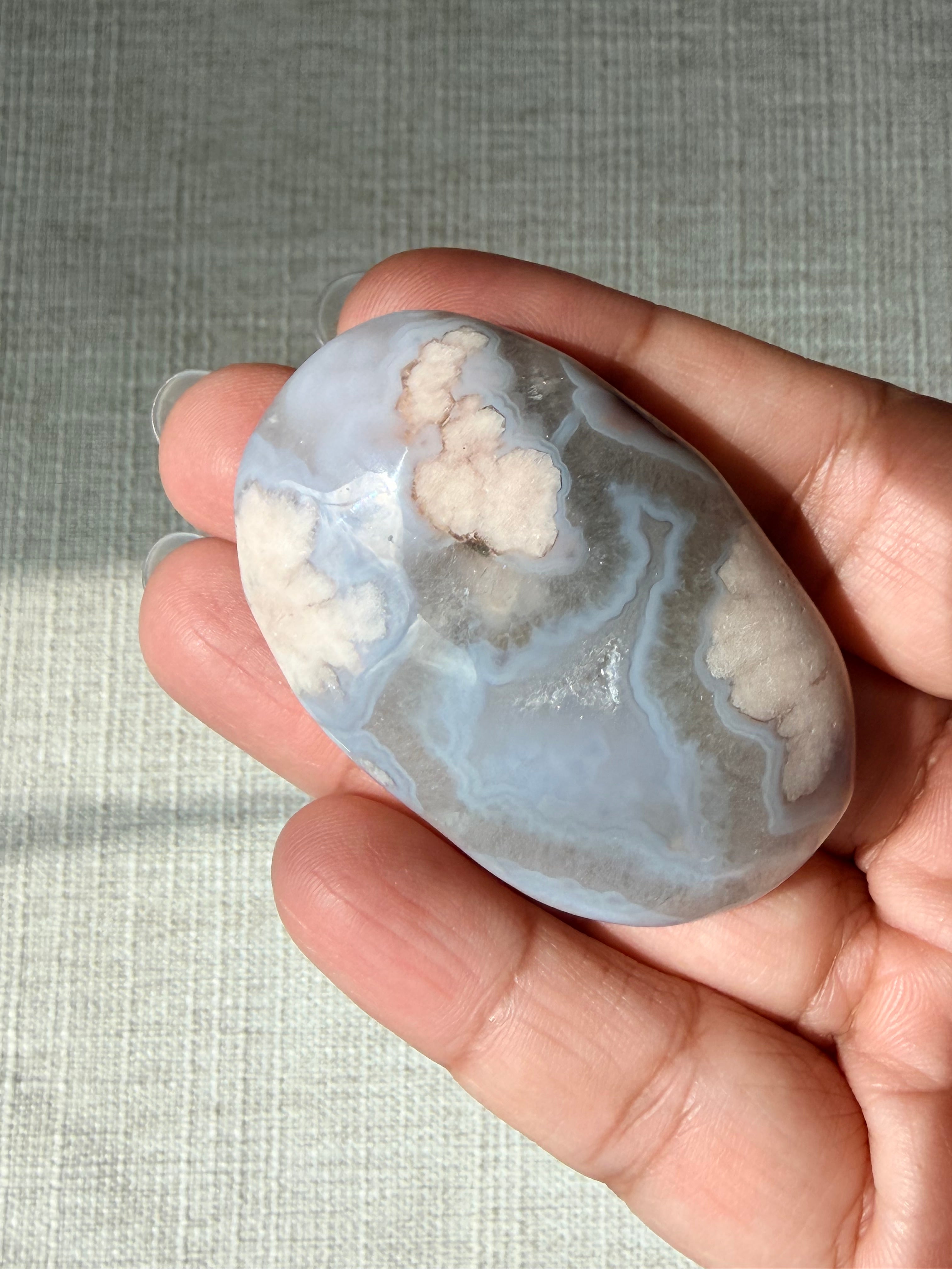 Blue Flower Agate Palm (A)