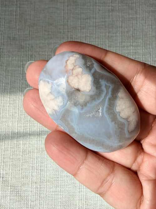 Blue Flower Agate Palm (A)