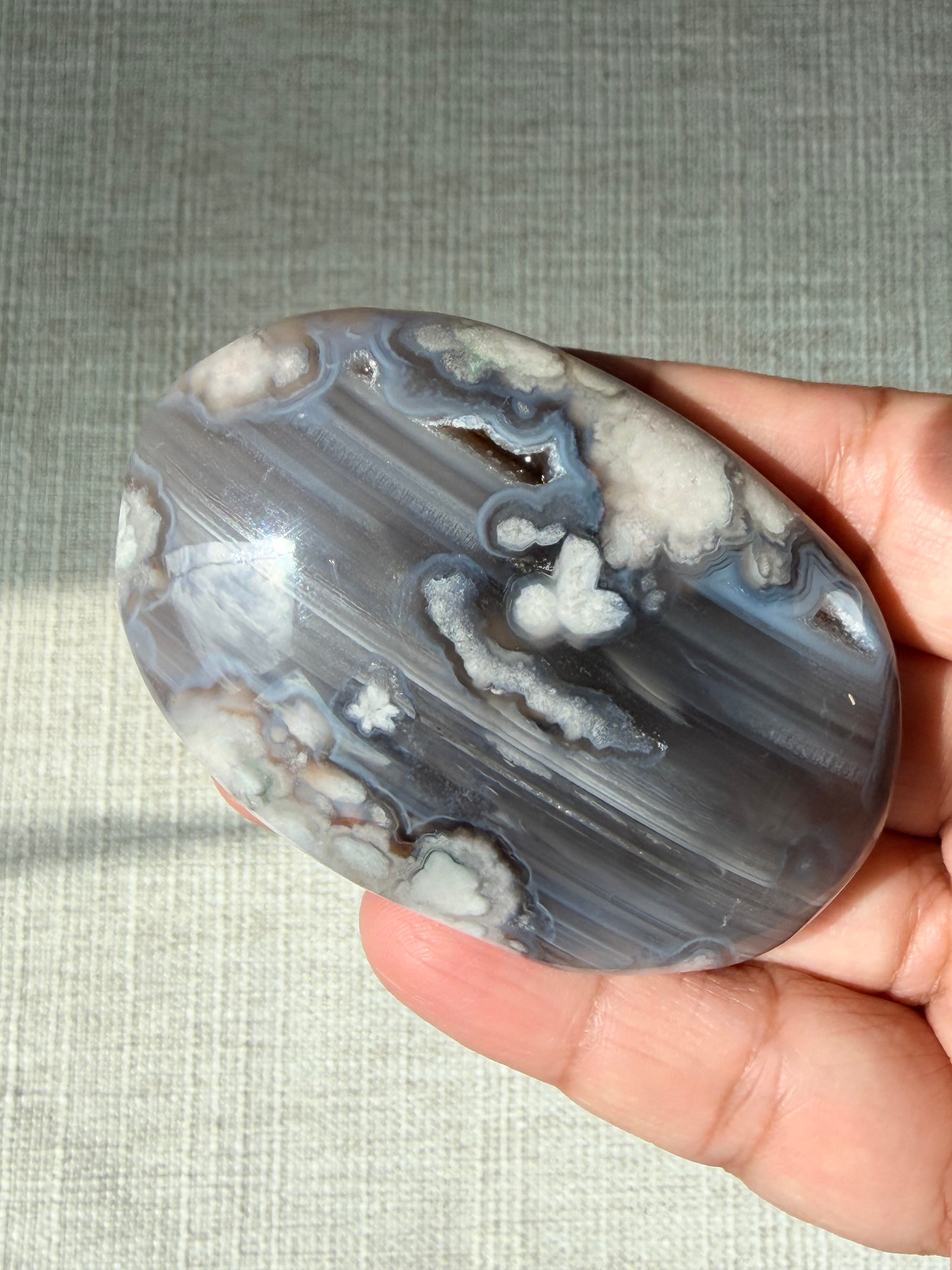 Blue Flower Agate Palm (C)